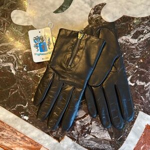 NWT Portolona Leather Glove